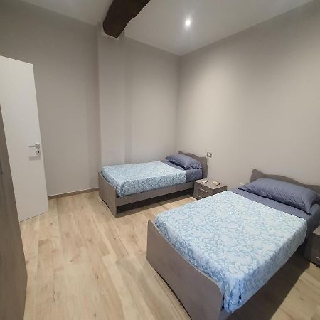 Alloggi Di Porta Po Apartment Cremona Bagian luar foto